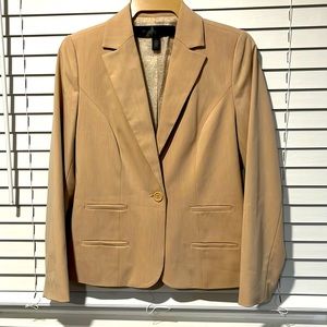 Apostrophe women’s Blazer Fully lined tan Size 8